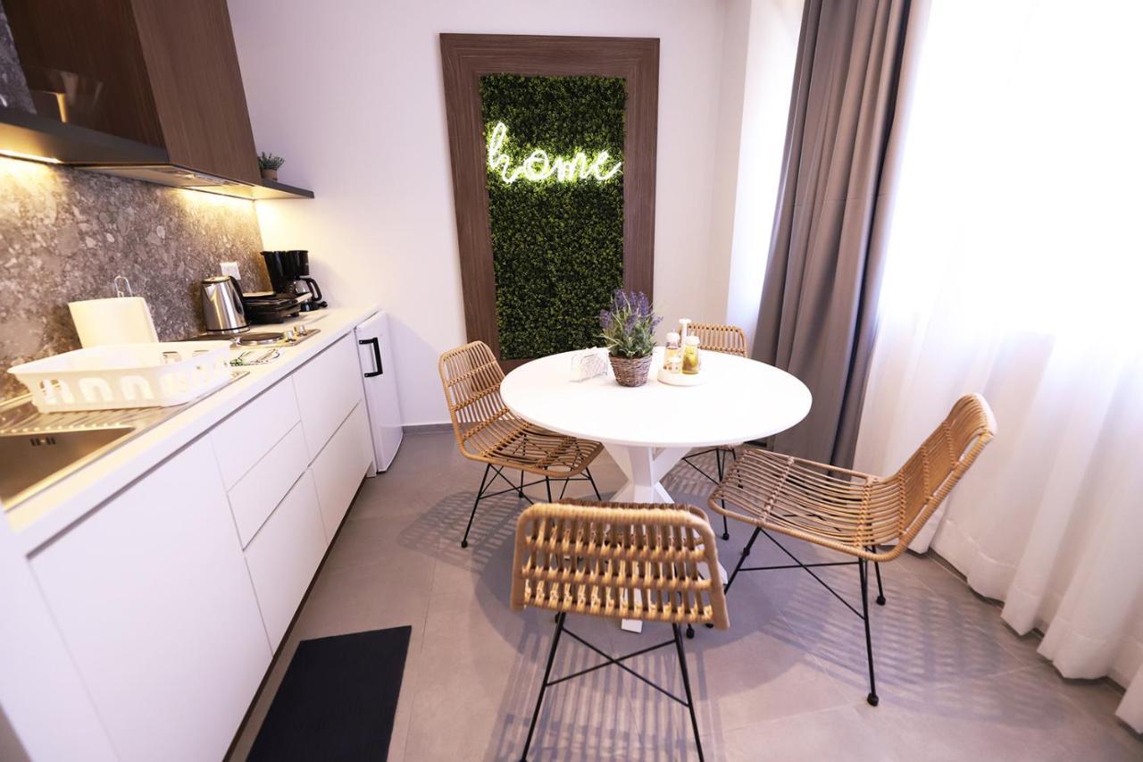 K58 Luxury Apartment Monastiraki Metro Station Acropolis Jacuzzi Athén Kültér fotó